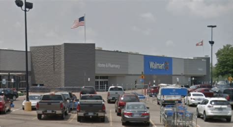Walmart hope ar - See map location, address, phone, opening hours, services provided, driving directions and more for Walmart locations in Hope AR. mapdoor. Find stores, banks, pizza... Walmart Hope AR. Home > Shopping. 1. Walmart Supercenter Hope 1.6 mi 2400 N Hervey St ...
